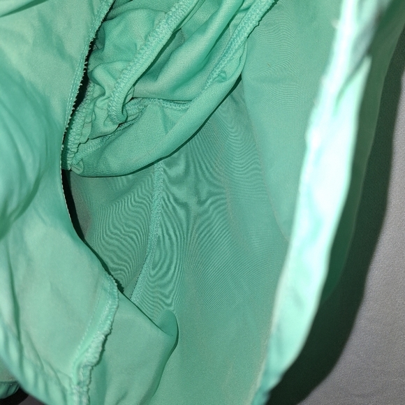 Nike dri-fit  running shorts size medium - Picture 2 of 4
